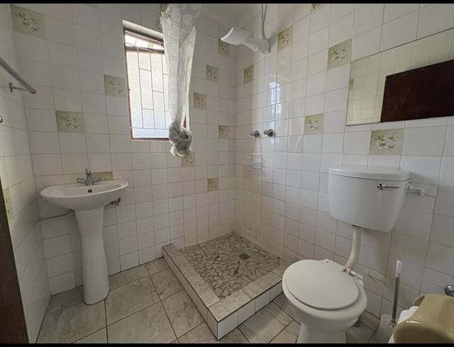 2 BEDROOM PROPERTY TO RENT IN SILVERTOWN